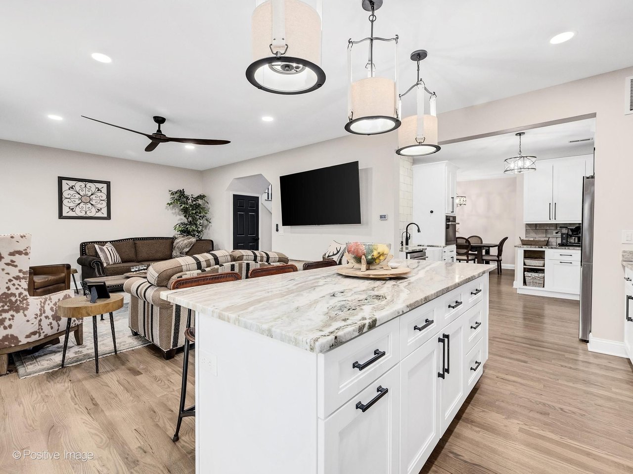 324 Turnberry Ln, Glen Ellyn IL: Fully Renovated Brick Townhome in the Orchard Place Subdivision Listed at $599,900