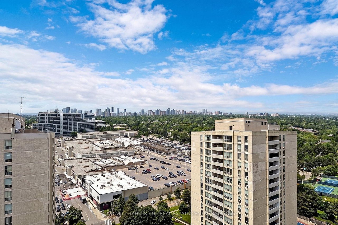 LUXURY LIVING IN NORTH YORK