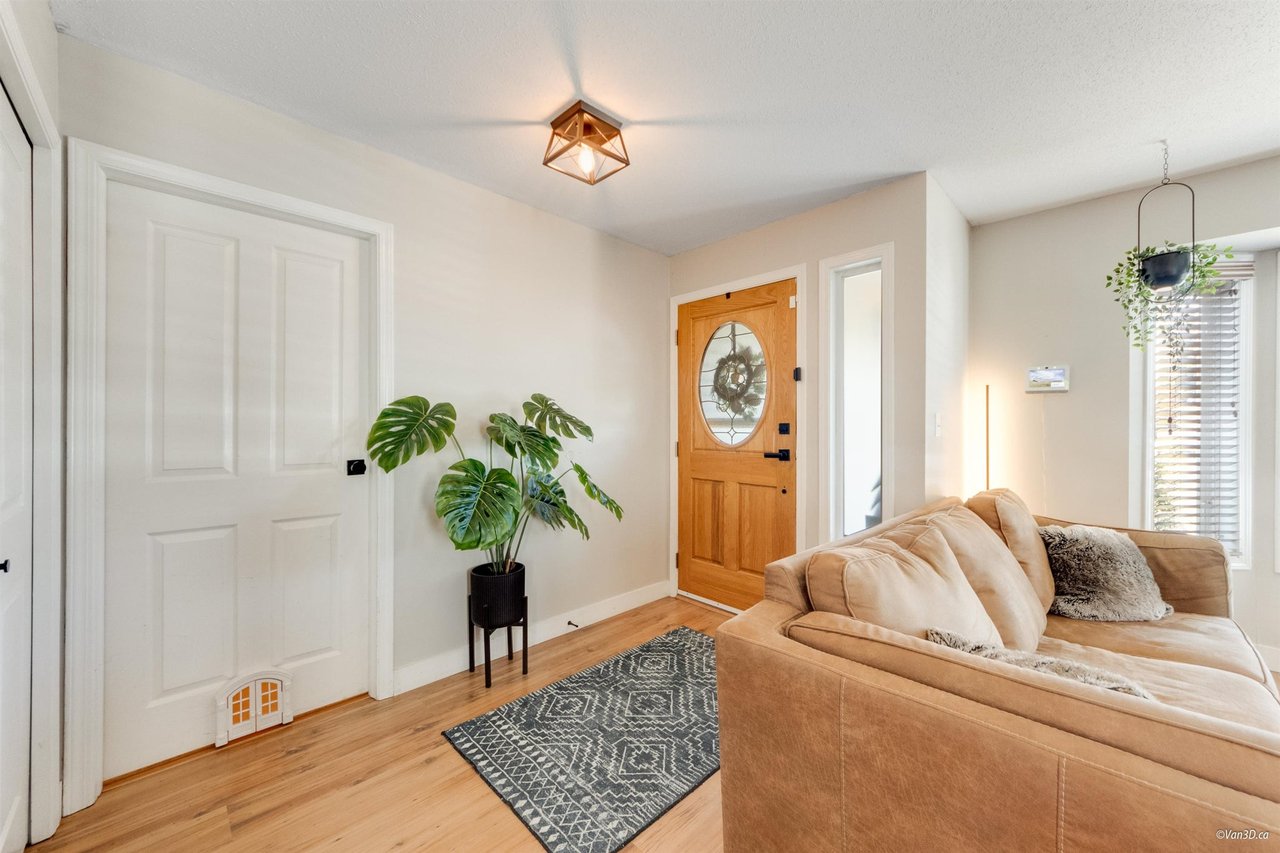 5856 Glendale Drive