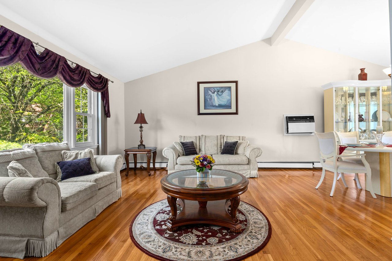 21 Ellwood Avenue