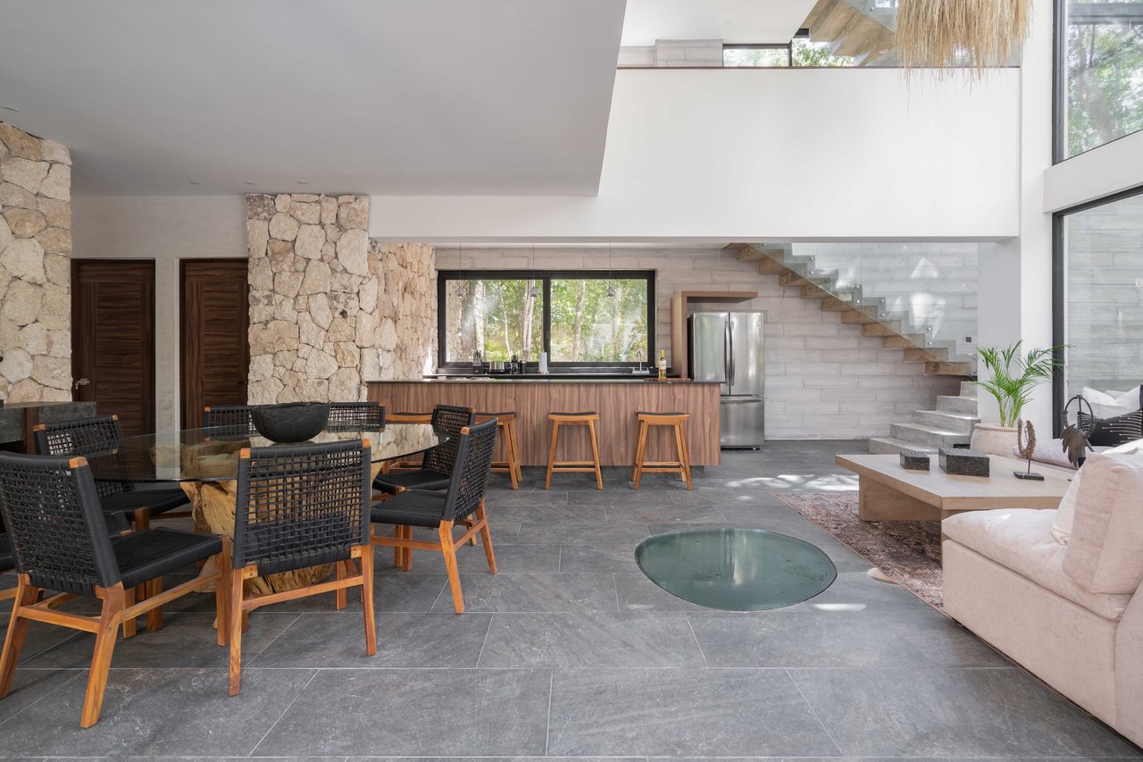 Villa 7  | Beautiful 5 Bedroom with Large Pool in 12 O’Clock Tulum