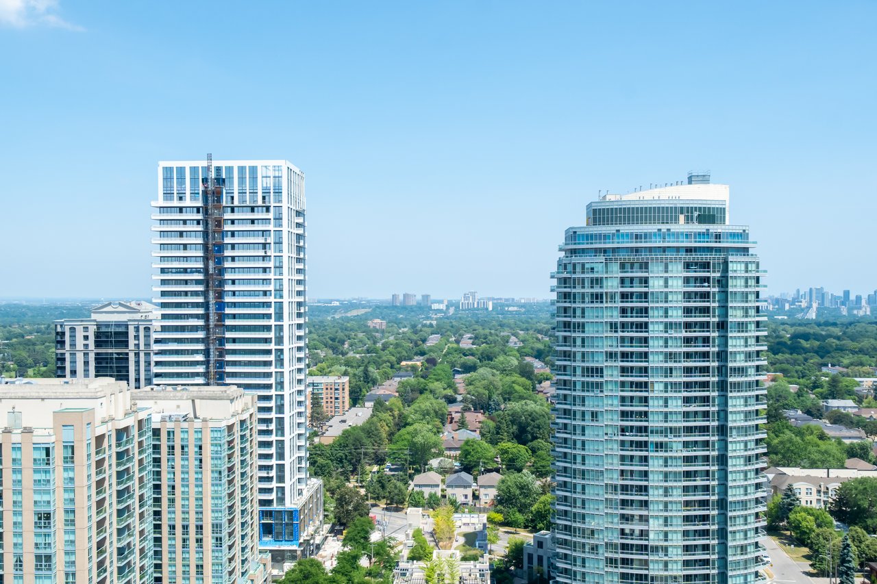 5508 Yonge St PH02