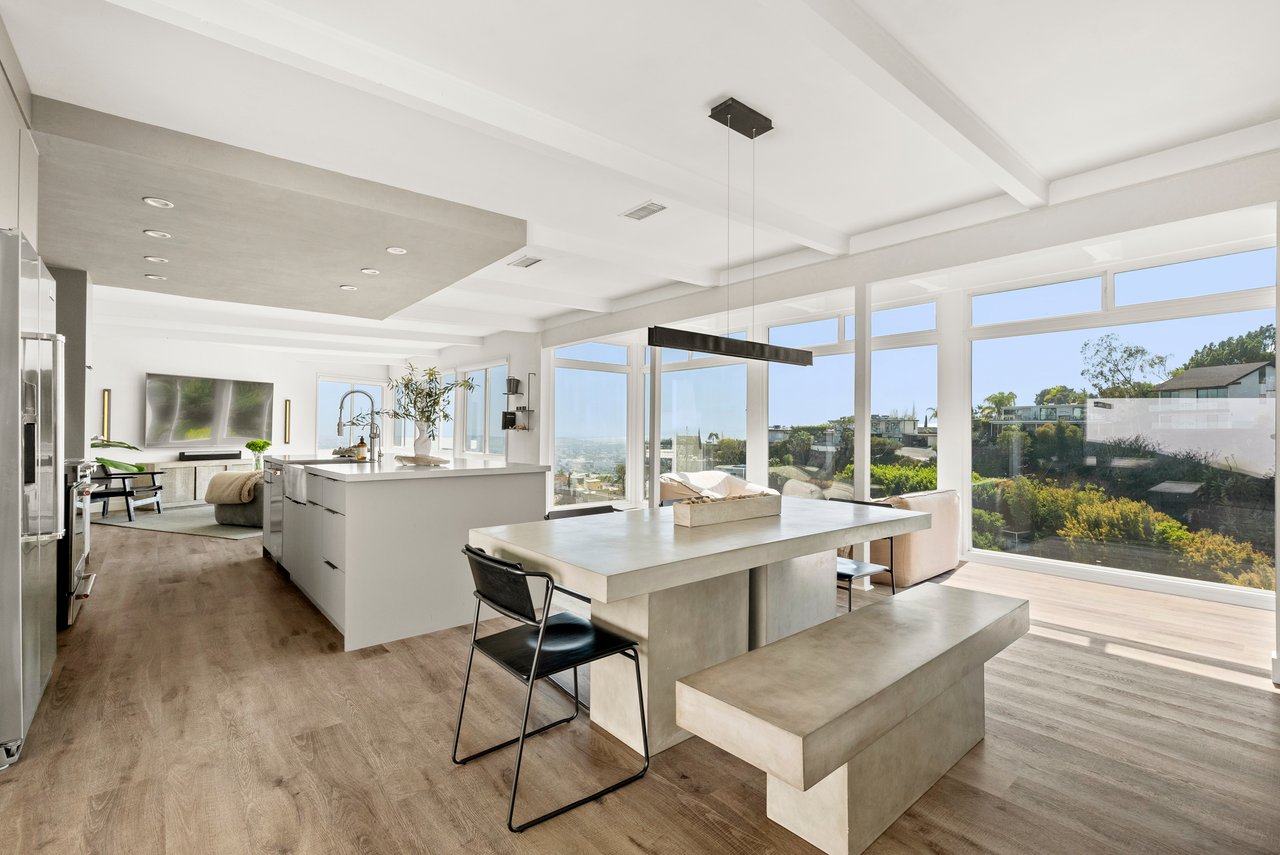 8460 Franklin Ave, hollywood hills