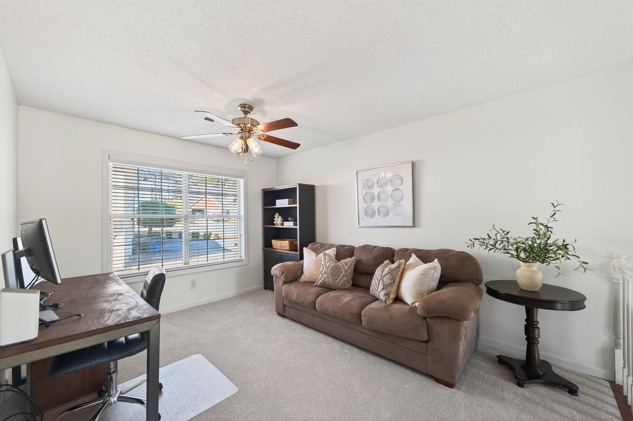 2700 Laurelwood Lane