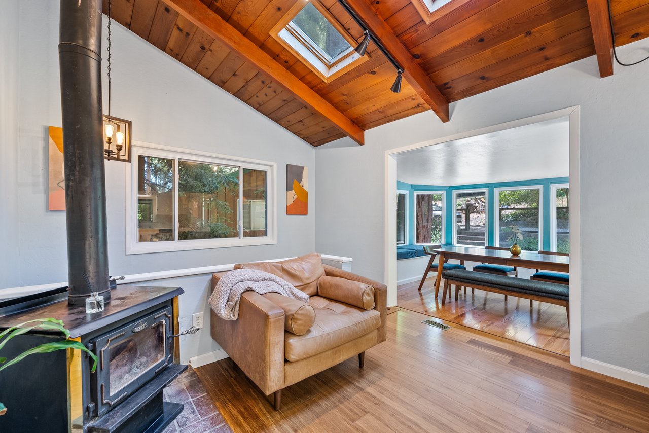 620 Knoll Way, Felton