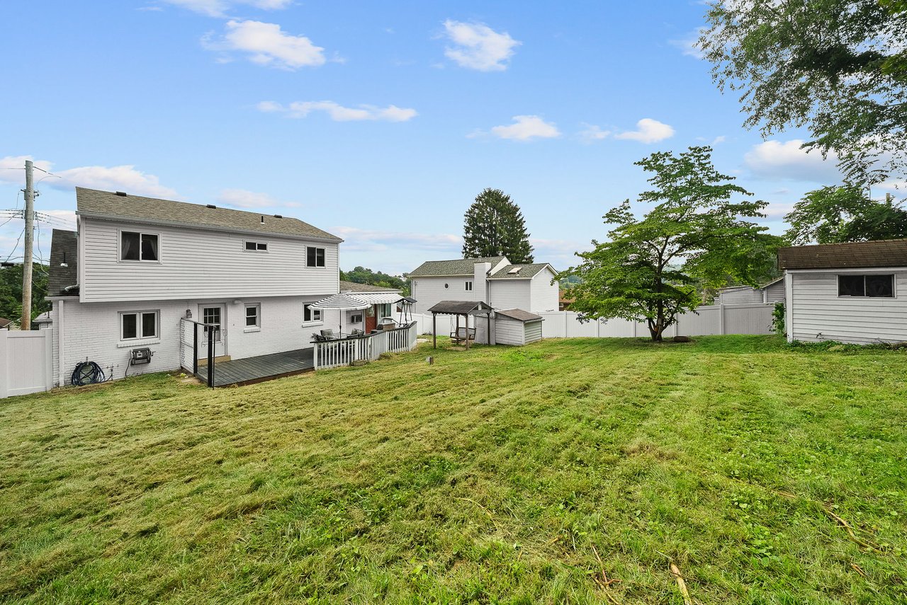 615 Lincoln Ave, Carnegie PA 15106