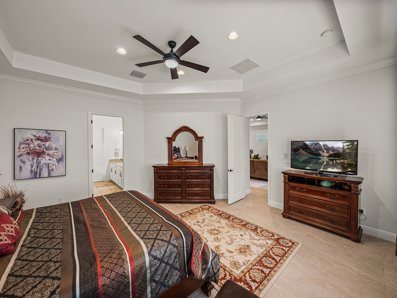 14198 THOROUGHBRED DR