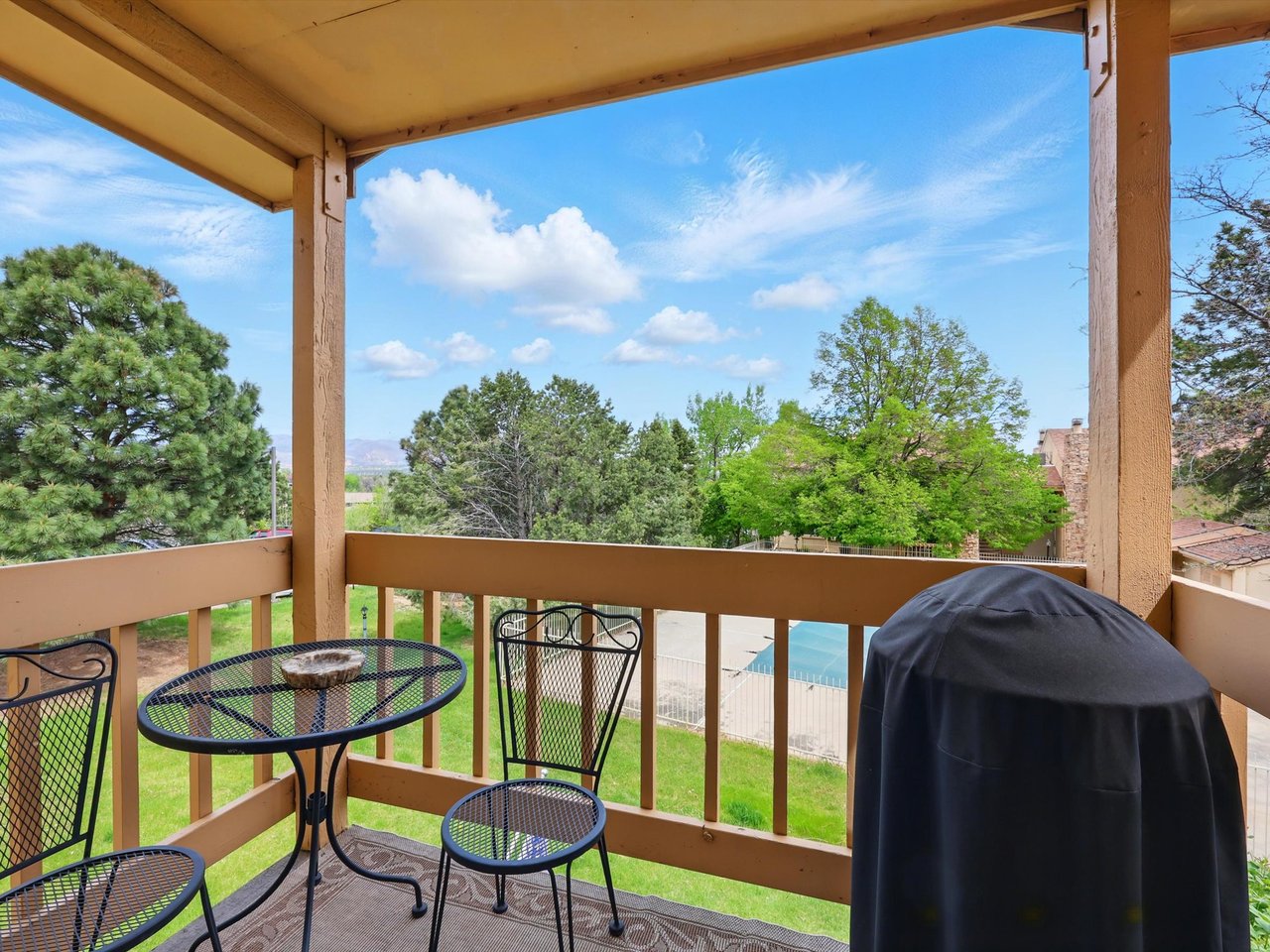 810 Tenderfoot Hill Road 201