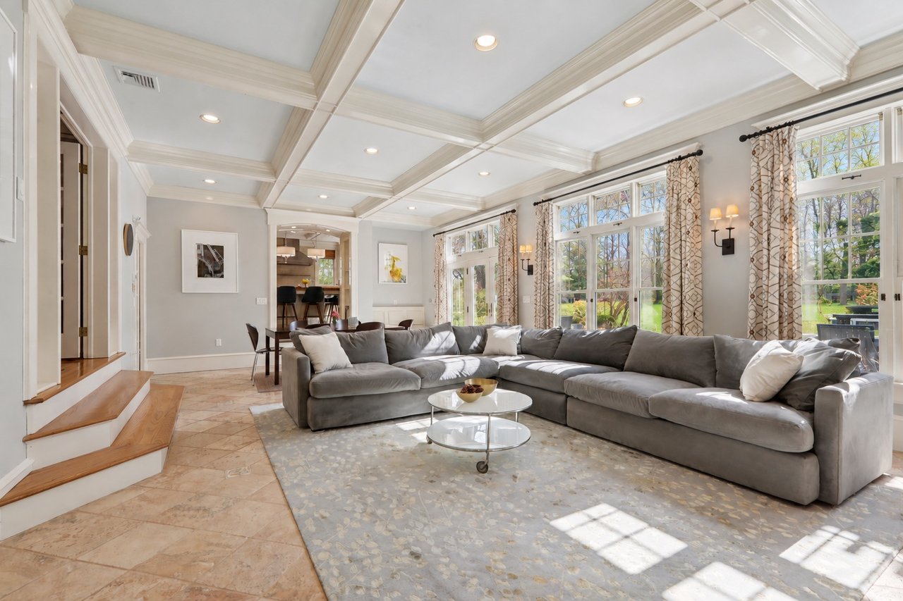 326 West End Avenue