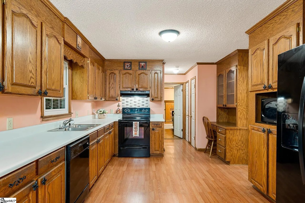 206 Quail Run Cir
