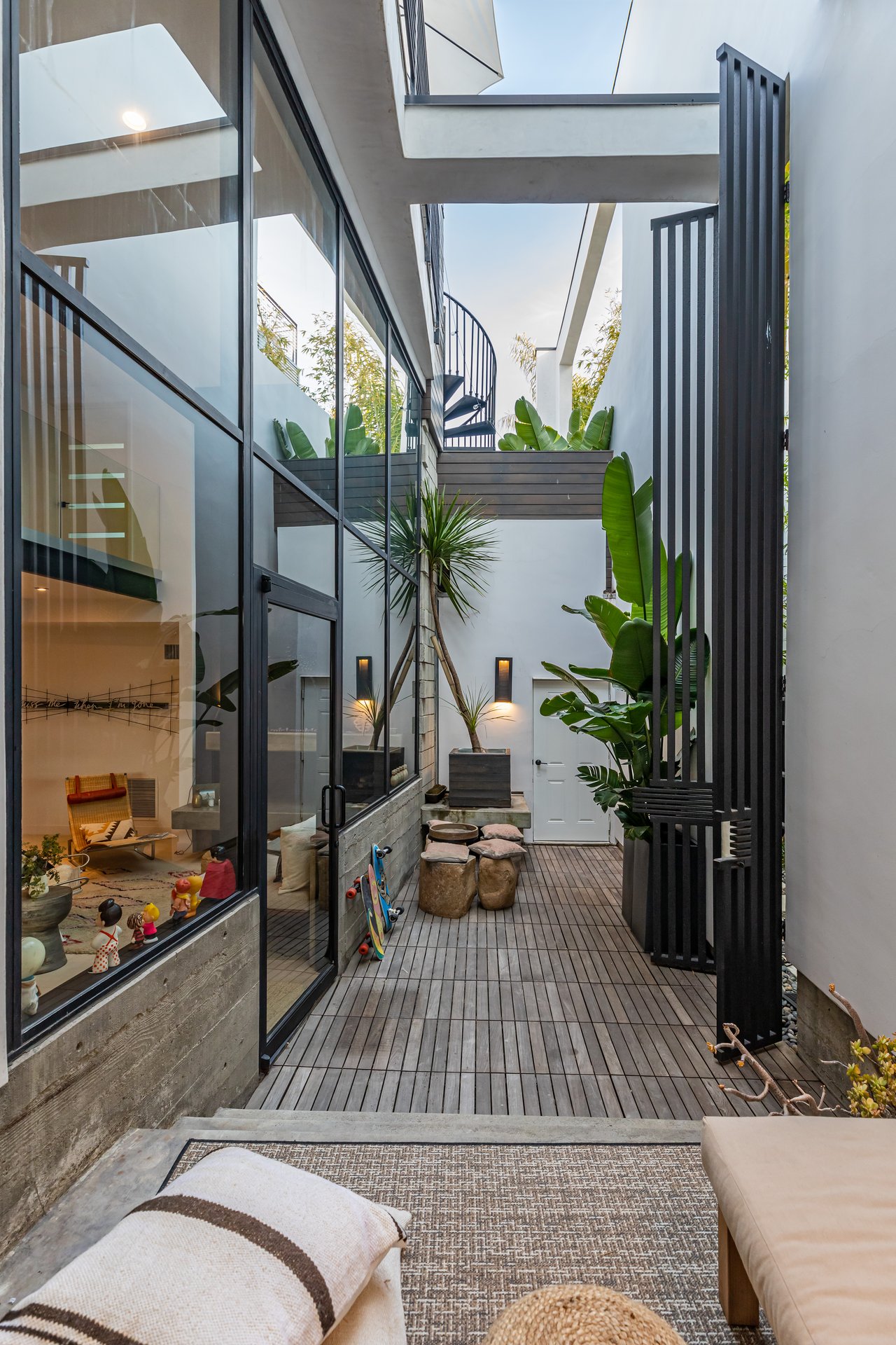 214 S Venice Blvd, Venice 