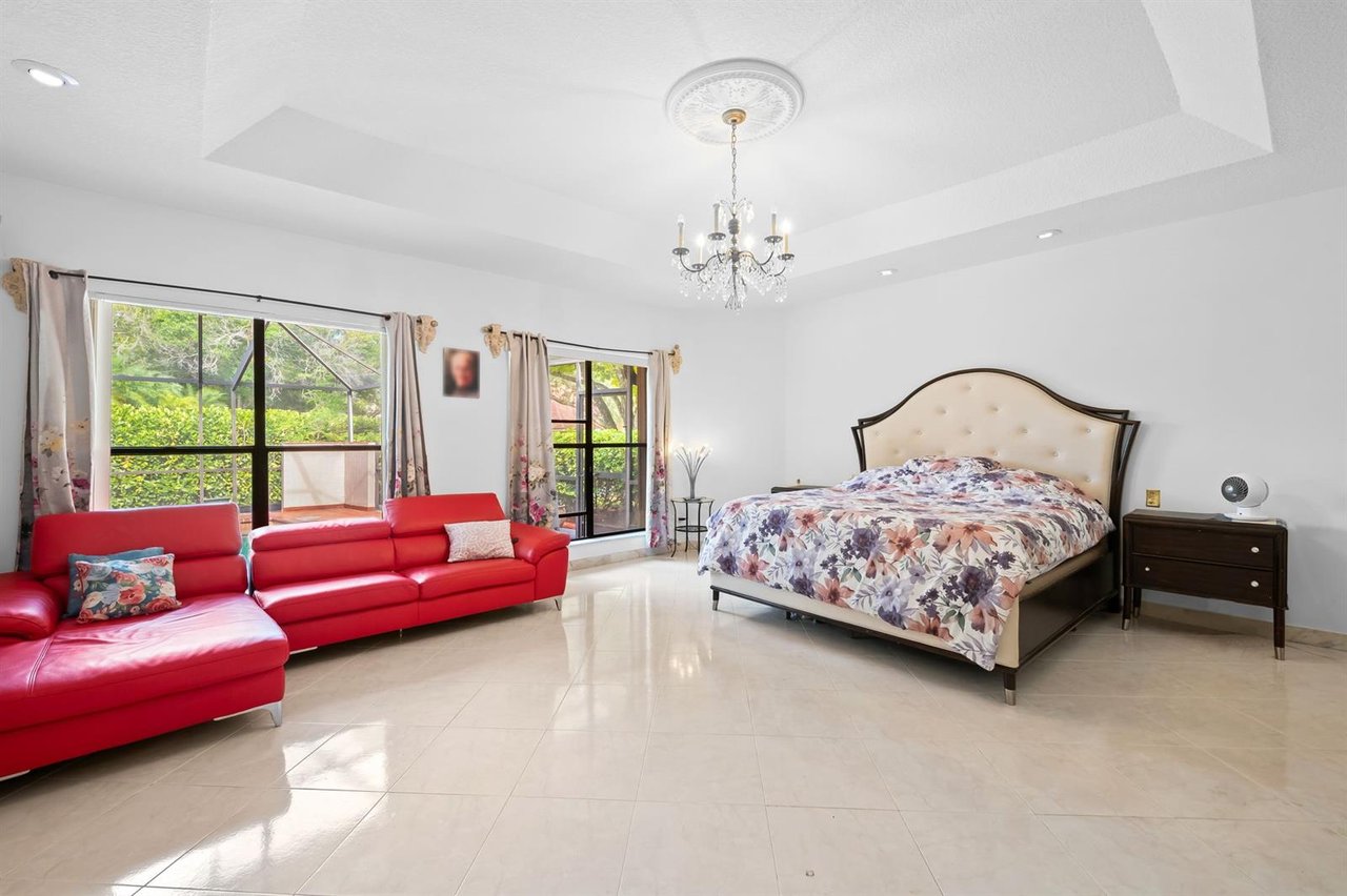 coral-springs-home-sold-bedroom