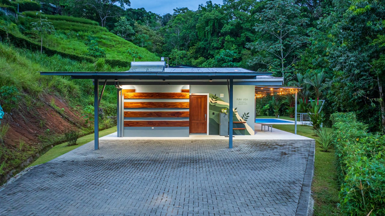 Perfect for Families or a Peaceful Retirement, Uvita Pacific Ocean Town