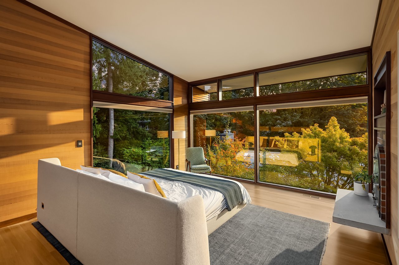 4343 W McLaren Street