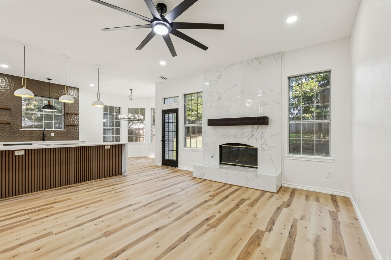 915 Inverness Circle