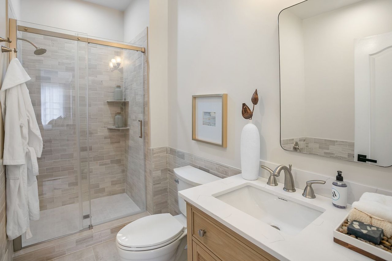 27 Logan Cir NW, Unit 5