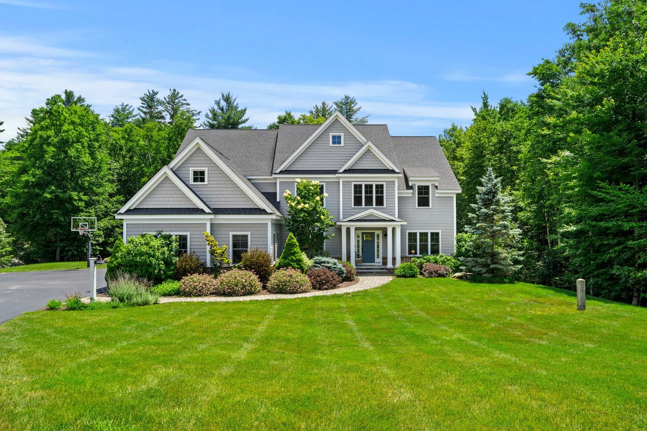 32 Settlers Ct, Bedford NH