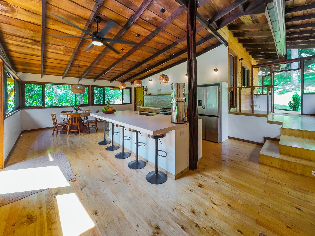 Serene Jungle Home + Guest Cabin on 3 Acres and River