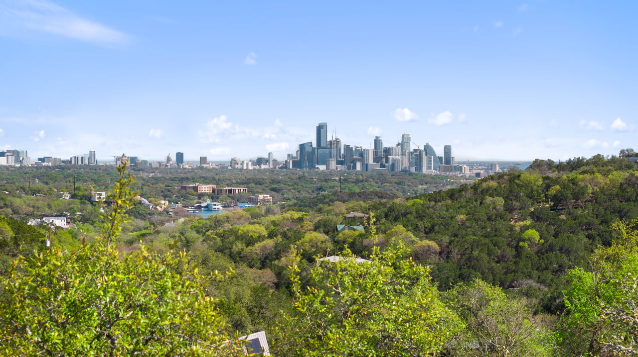 Panoramic Downtown Views