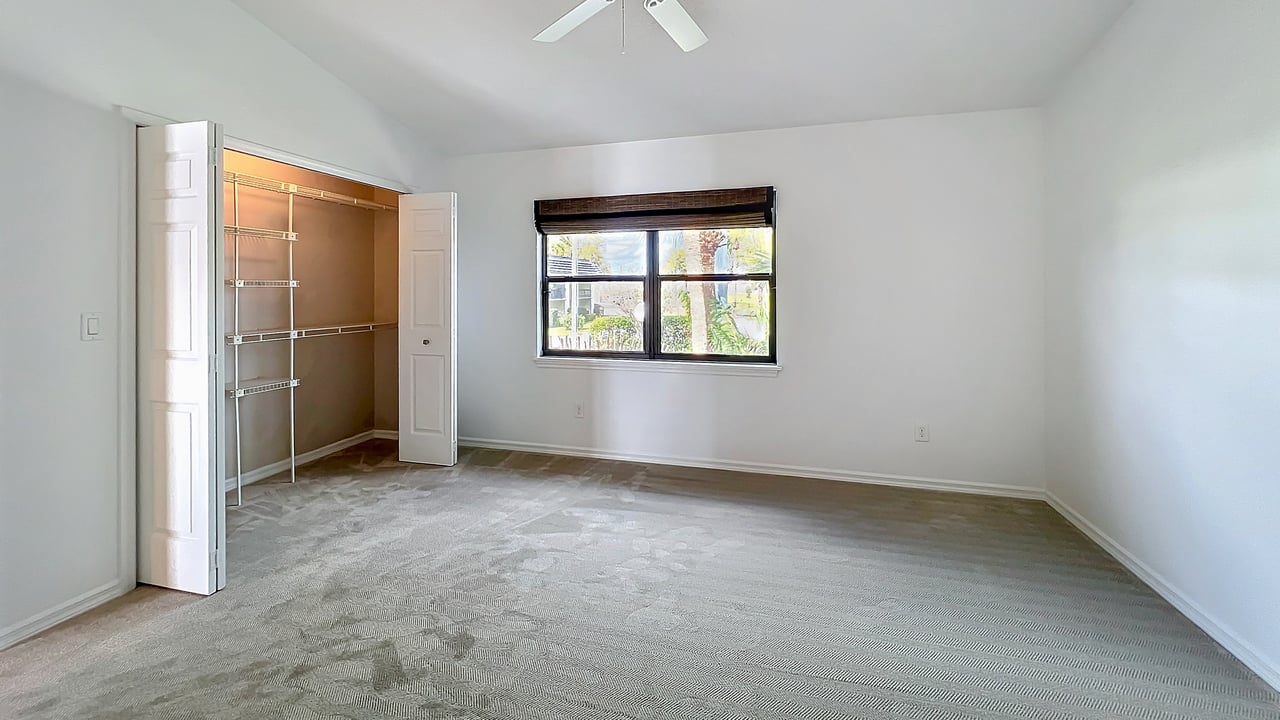 Luxury Lakefront Winter Park Condominium for Lease