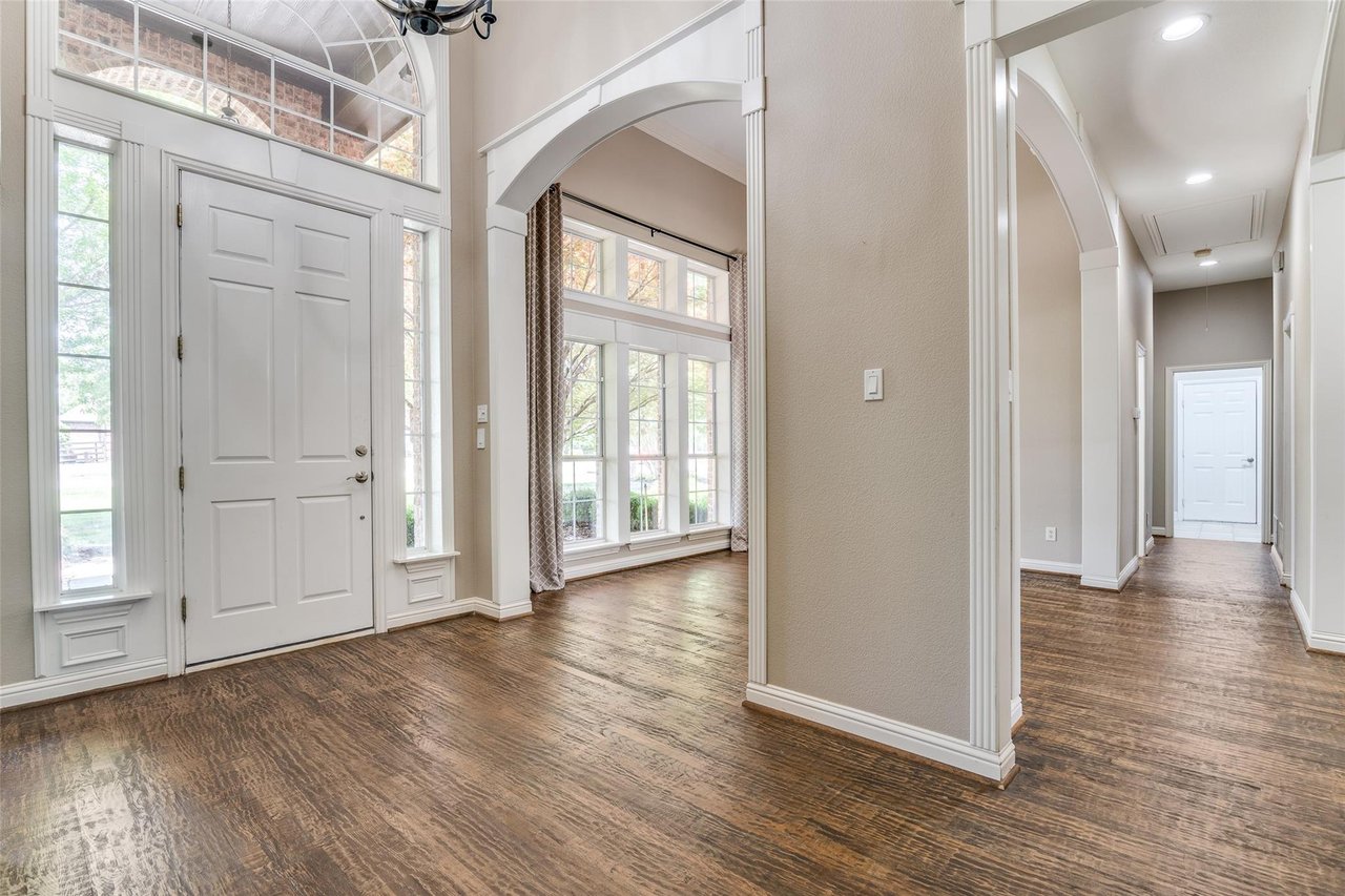 Angie Johnson Represents Buyer on 240 Arthur Court, Lucas