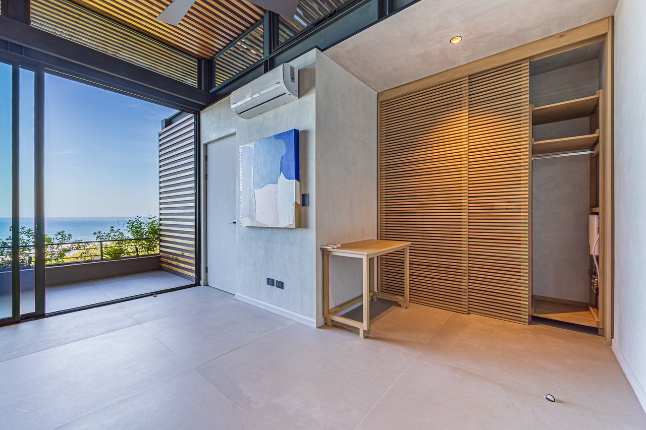 Cascada de Luz - A Magnificent Luxury Home Above the Surf Waves