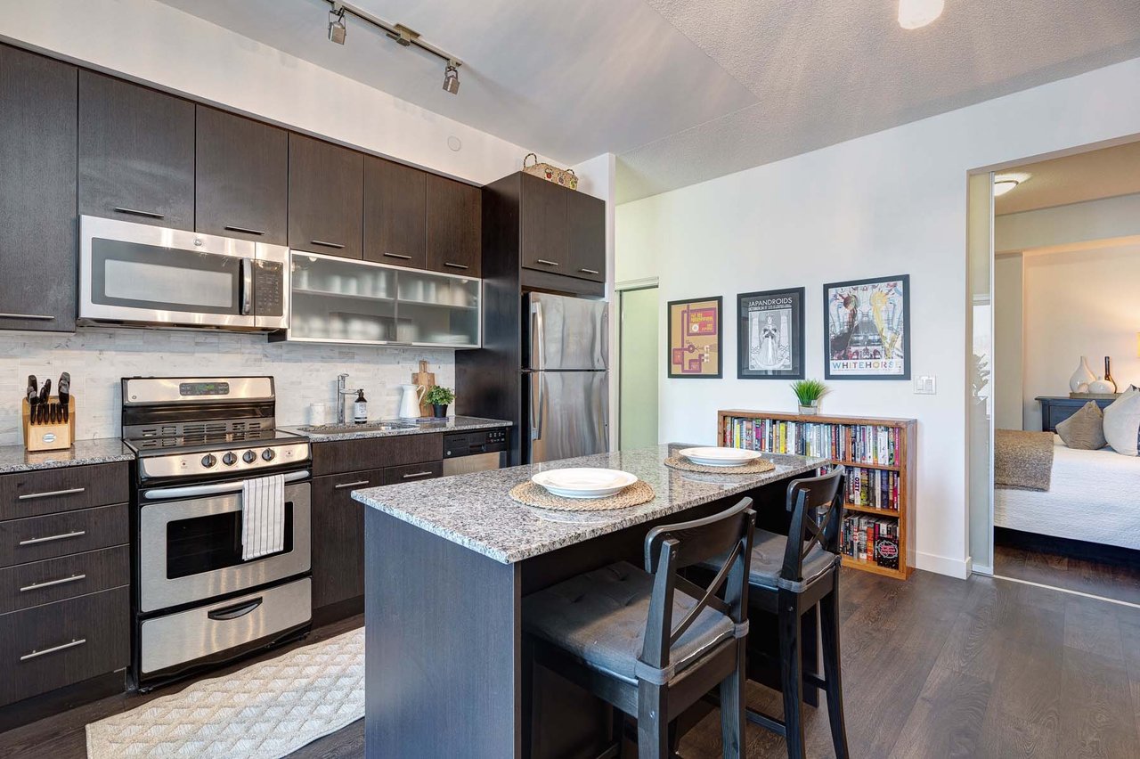 2055 Danforth Ave, #304
