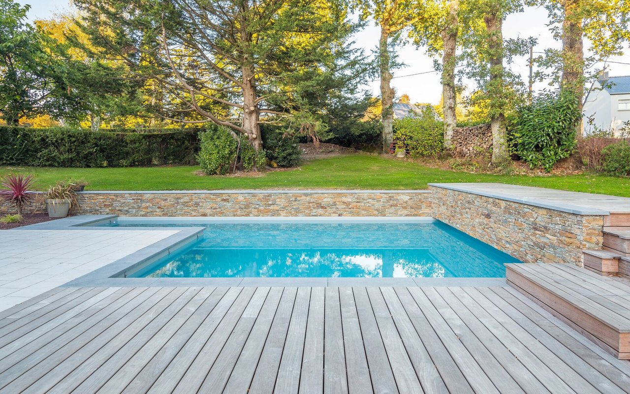 Essential Tips for Opening Your Pool in Toronto This Spring