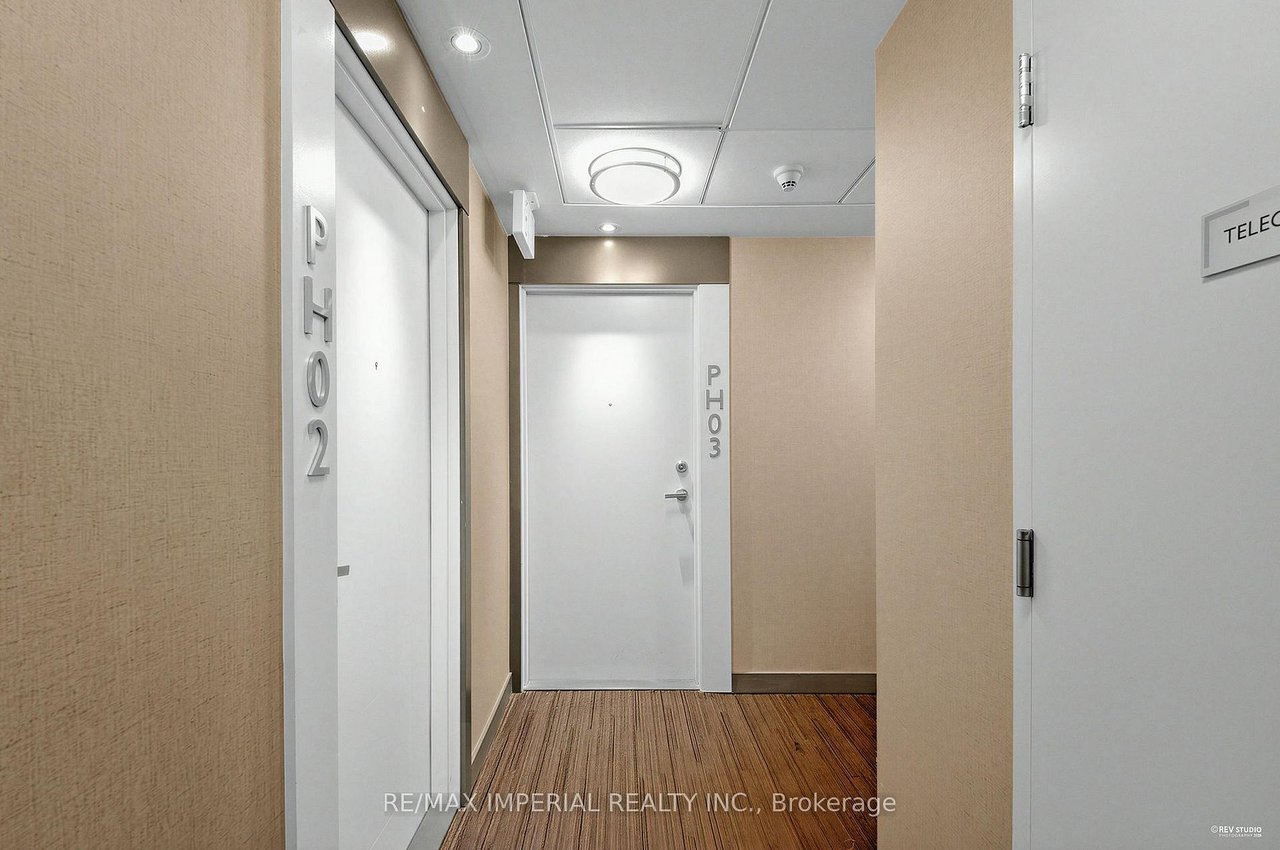 LUXURY SOUTHWEST PENTHOUSE