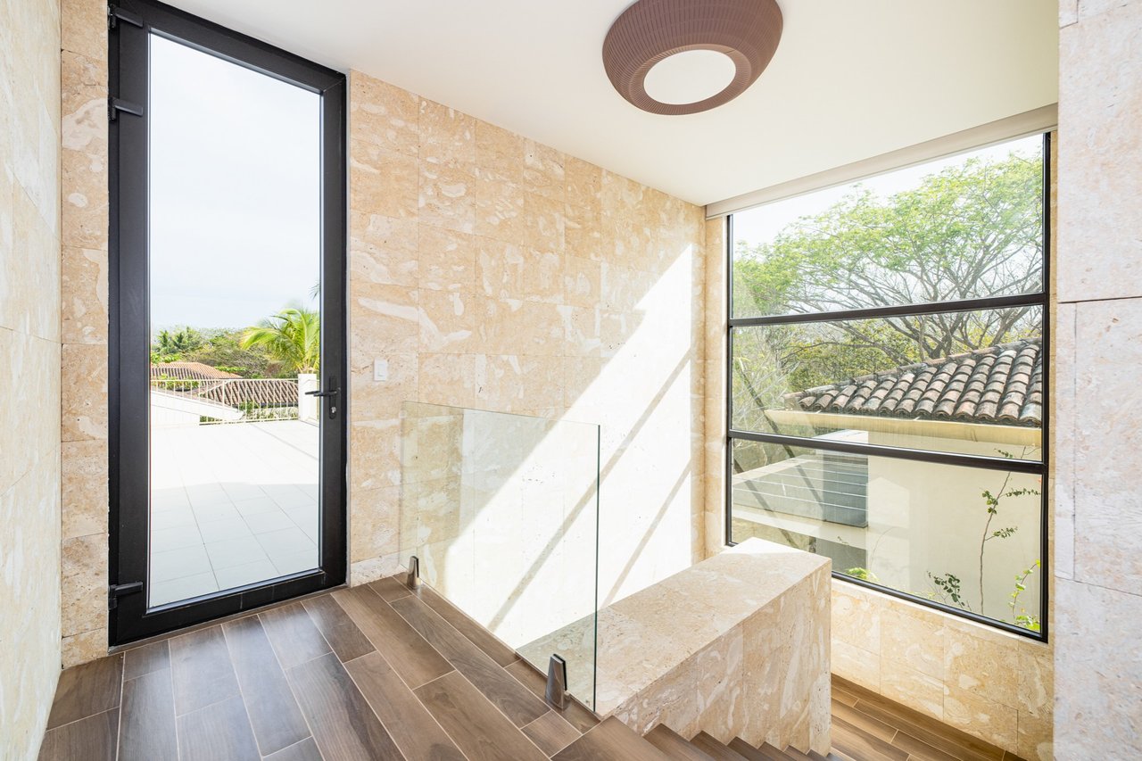Reserva de Golf 49 – Elegance in Every Corner Hacienda Pinilla