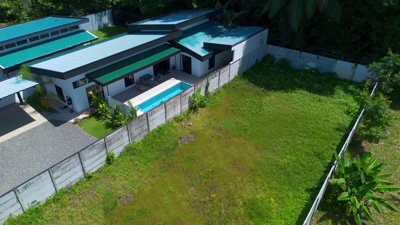 Villa Selva – Just Steps from the Chaman Beach 