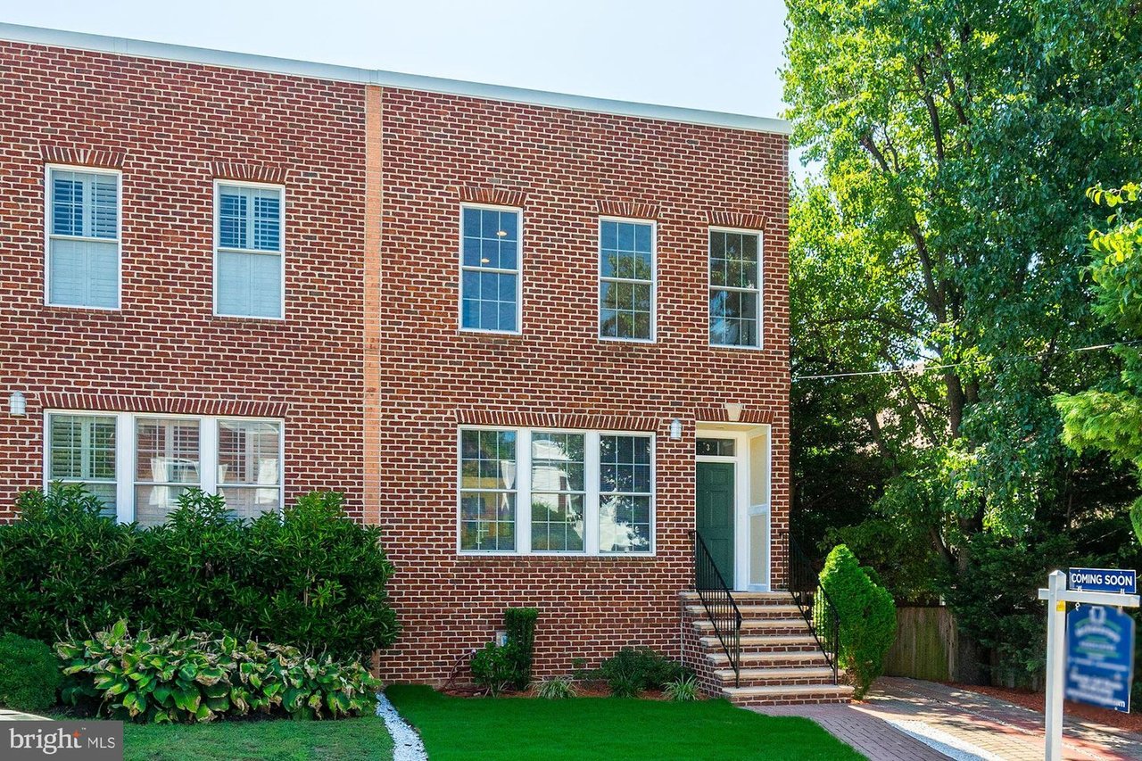 3 Sunset Dr