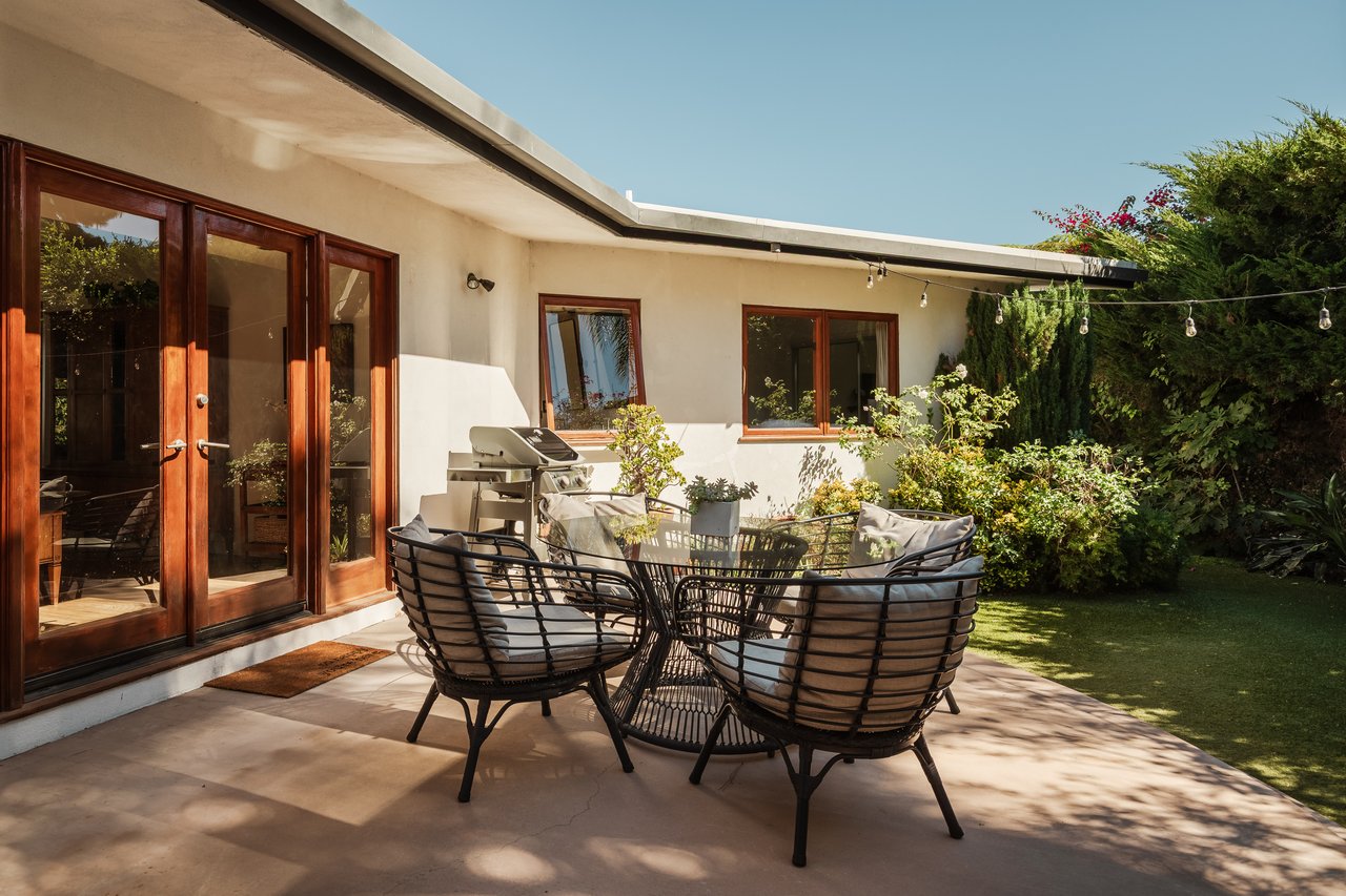 3604 Glenridge Dr, Sherman Oaks 