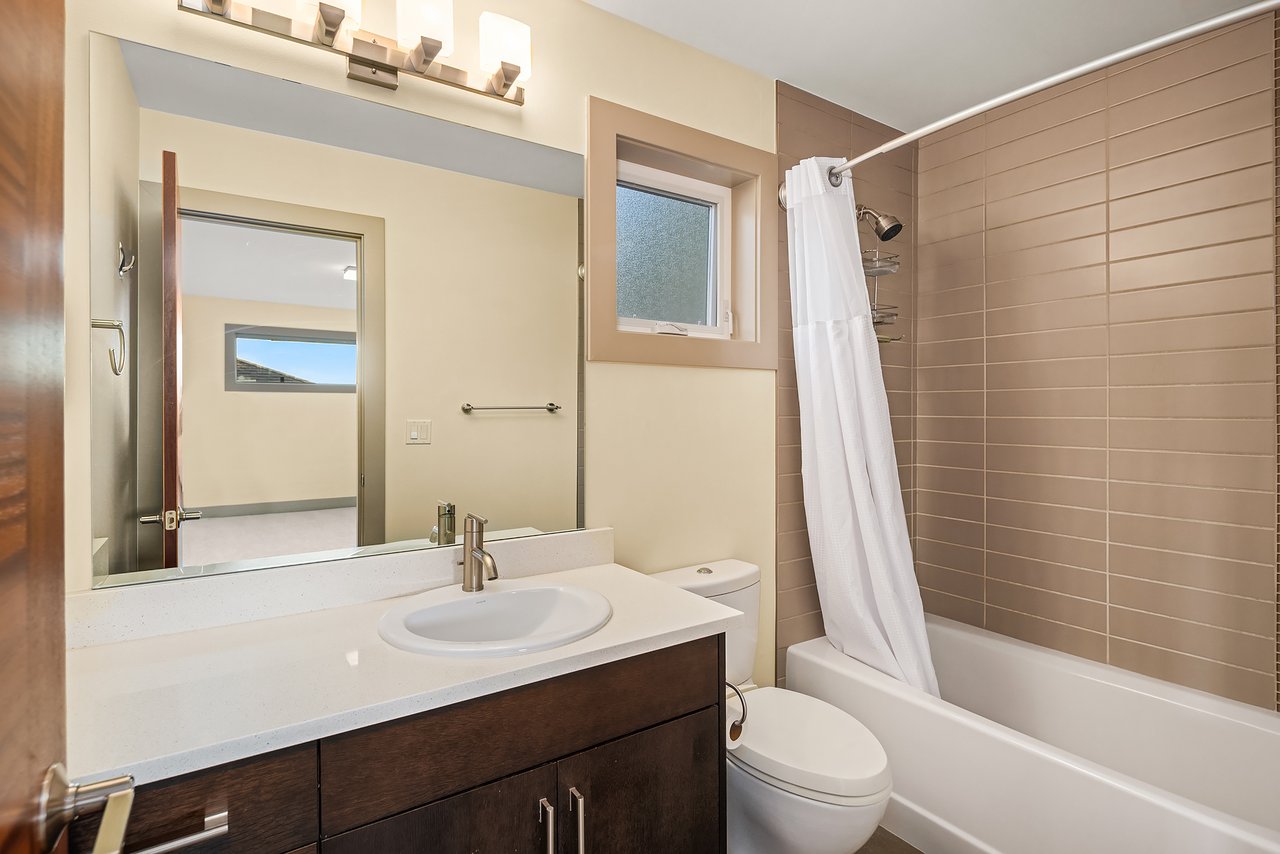 Elevated Contemporary Living on Queen Anne