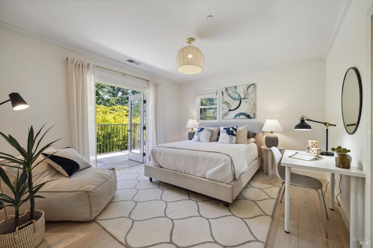 10 Tarry Rd