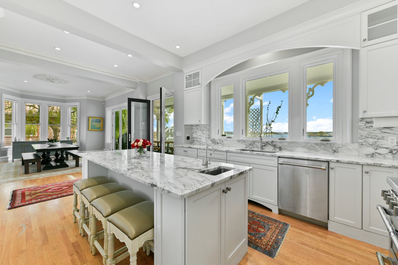 108 Cushing Ave # 2