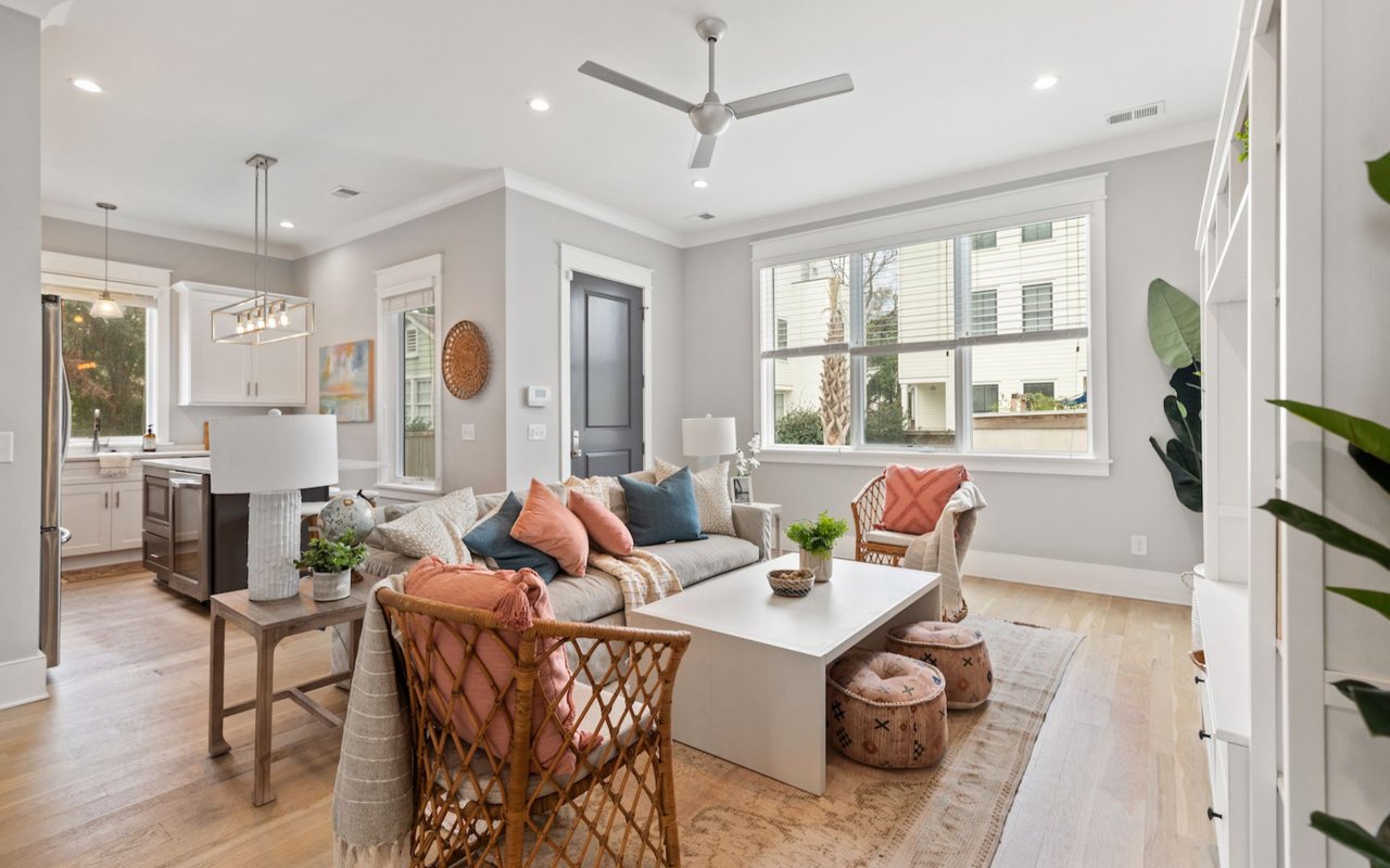 Contemporary Four-Bedroom Near Hampton Park – 430 Sumter Street