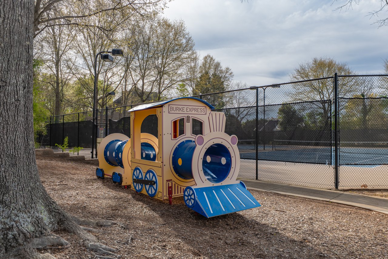 555 Hembree Grove Ovrlk