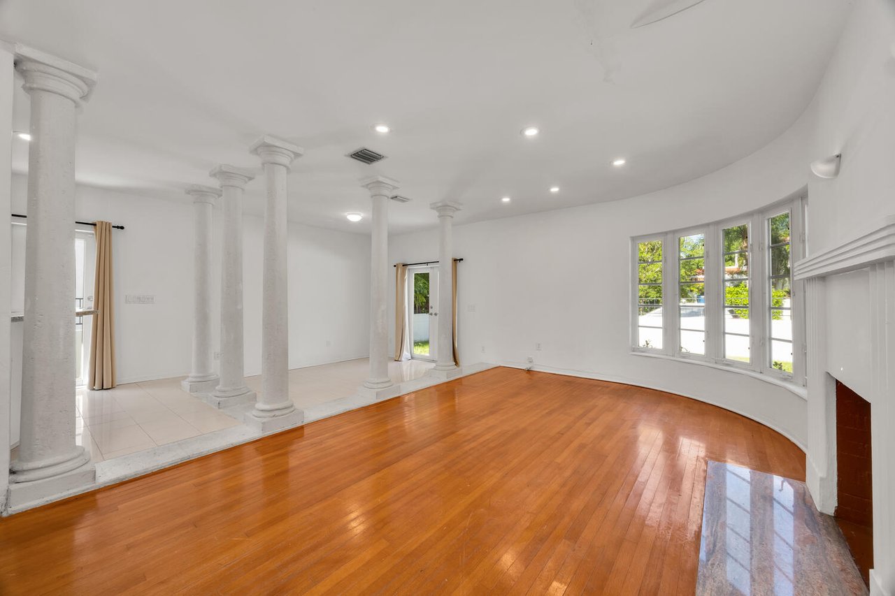 Art Deco Gem in Coral Gables