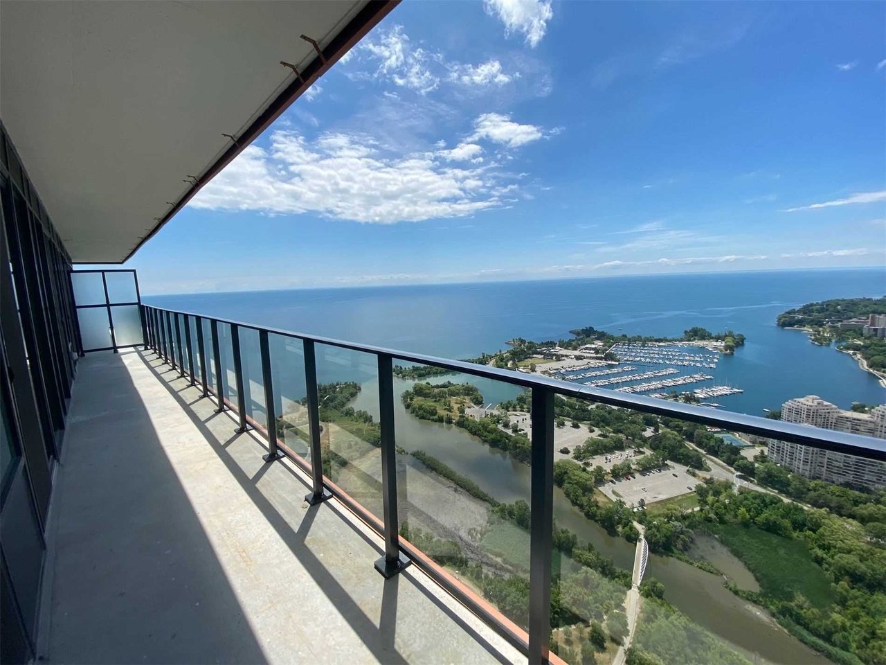 30 Shore Breeze Dr Unit: 5708