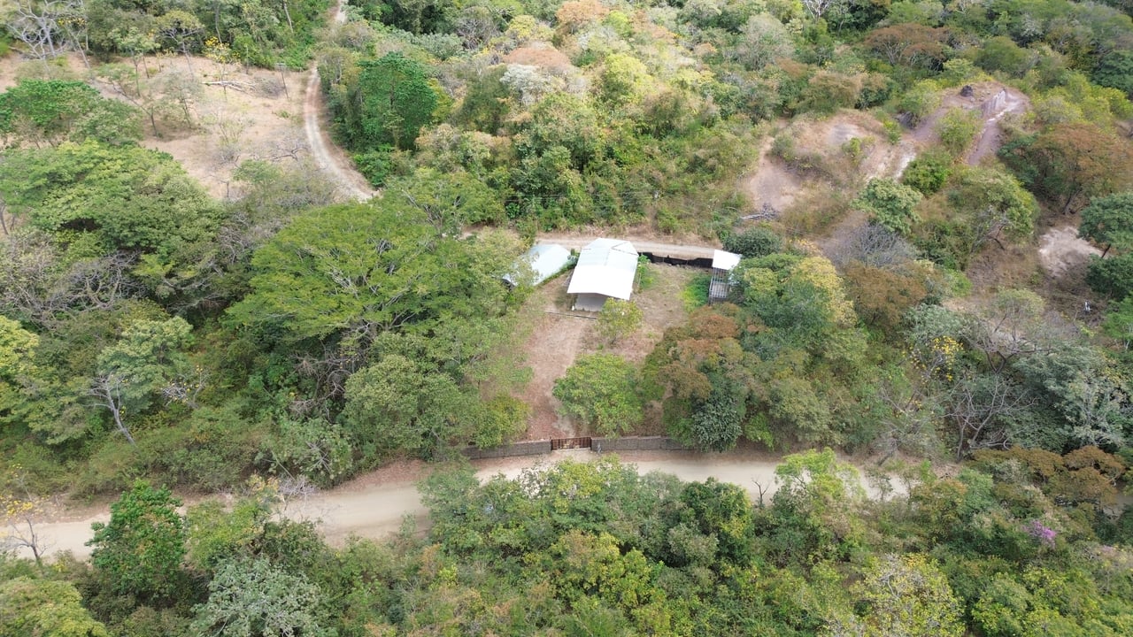 Casita Rustica + Large Lot - Playa Grande