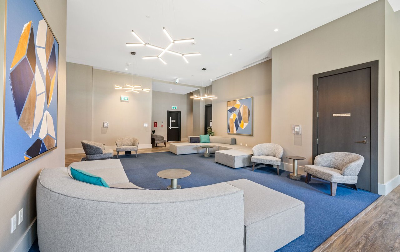 2550 Simcoe Street N 219