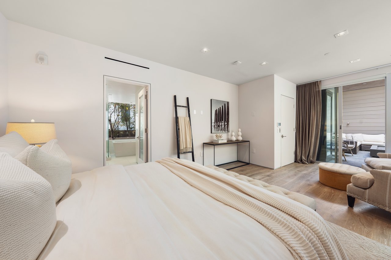 1012 2nd St Unit: 1, Santa Monica 