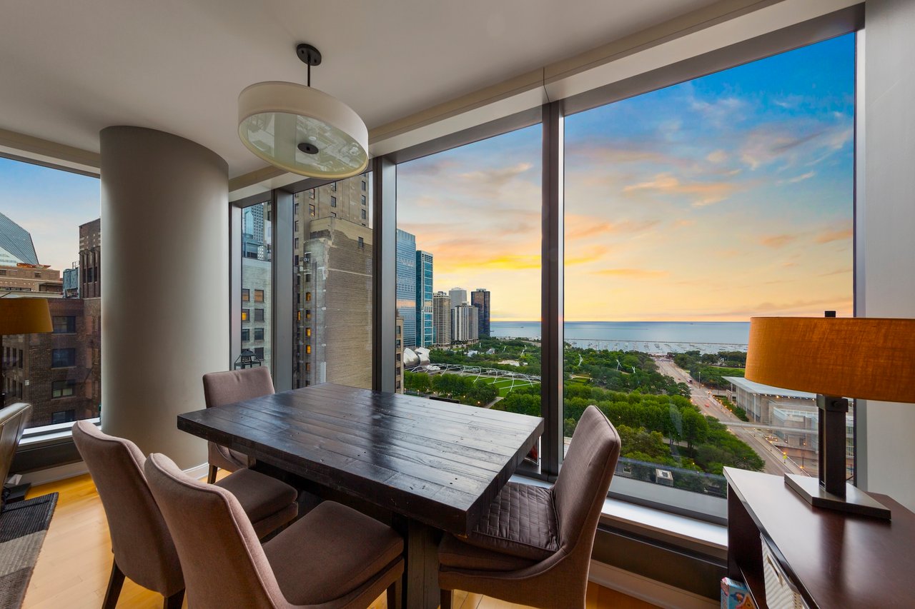 60 E Monroe St Unit 2101