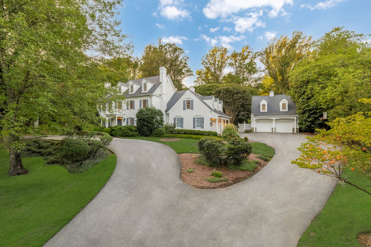 Country Club Drive