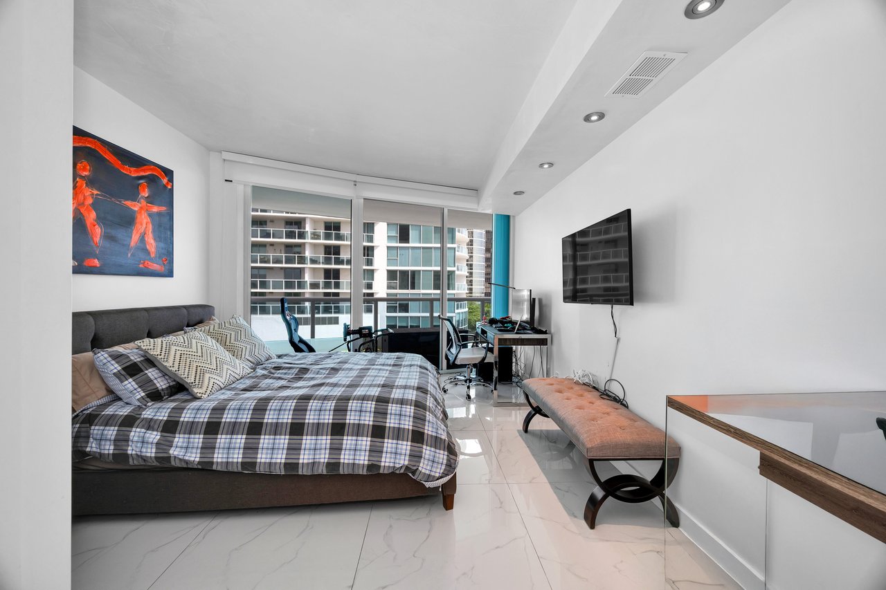 Unparalleled Waterfront Living at Bristol Tower