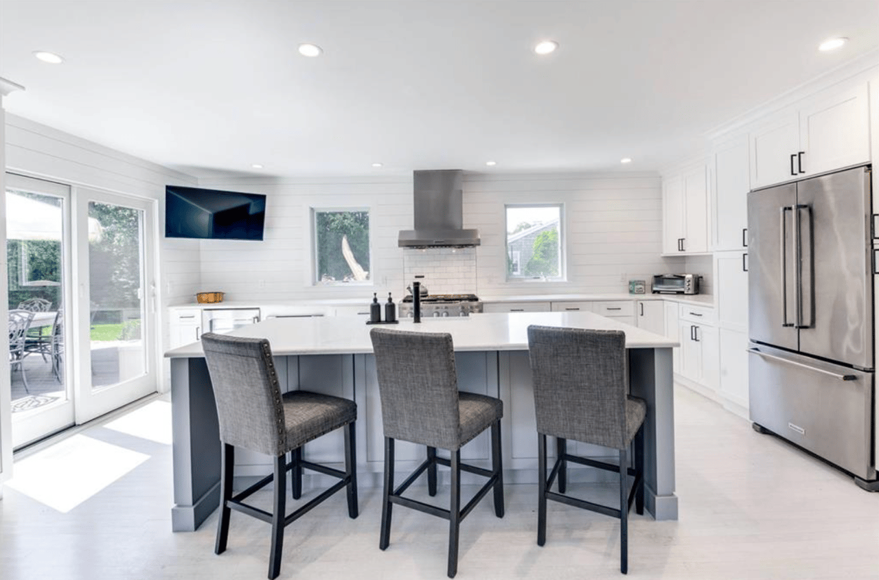 4 Hampton Harbor Road, Hampton Bays