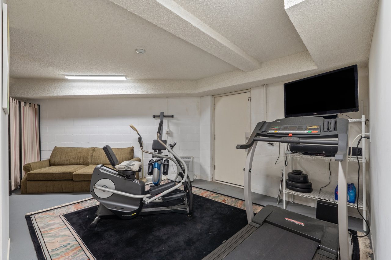 7335 Vista Del Mar Lane