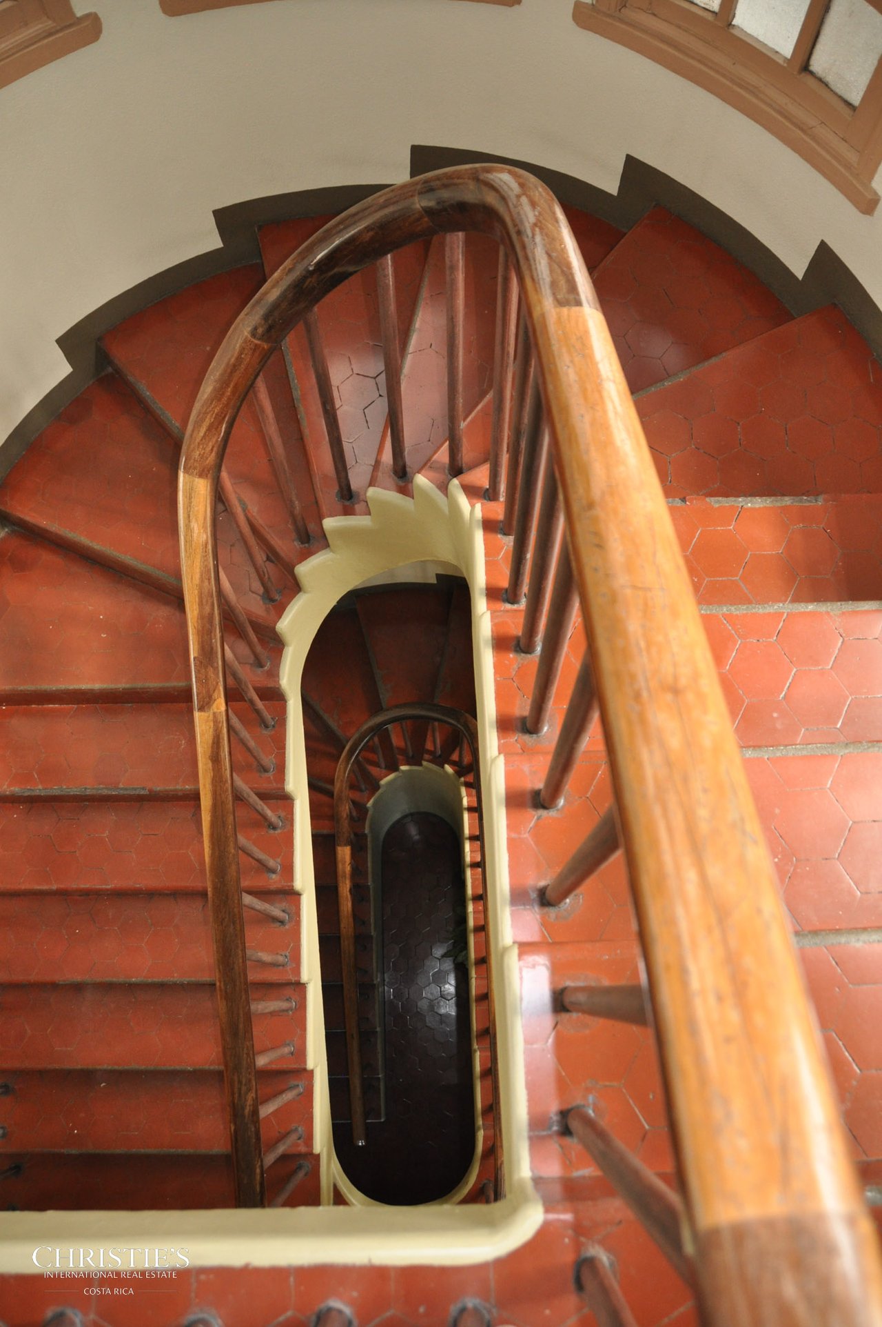 Edificio Jiménez- A Timeless Architectural Gem in Historic San José