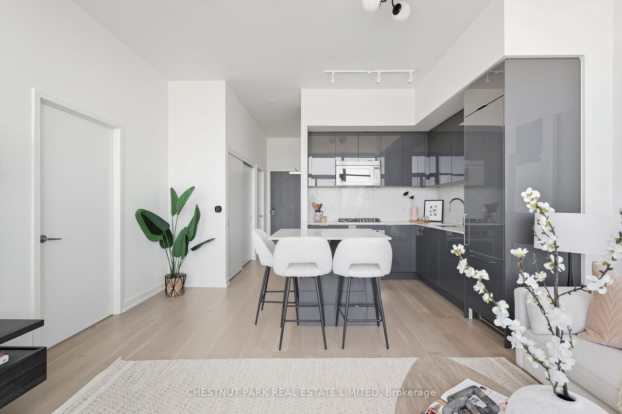 PRESTIGEOUS PENTHOUSE AT 20 LOMBARD